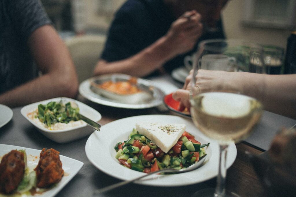Niezbędne akcesoria włoskiej kuchni: Przewodnik po wyposażeniu