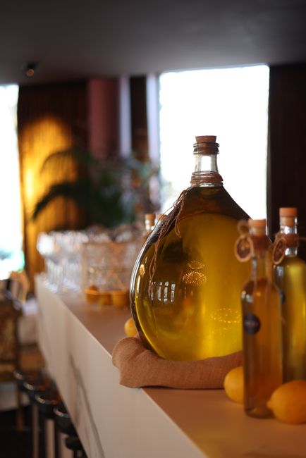 Elegancki bar z degustacją oliwy extra vergine